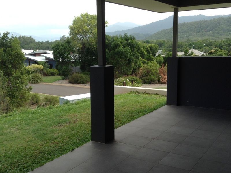 2 Catamaran Circuit, Trinity Beach QLD 4879