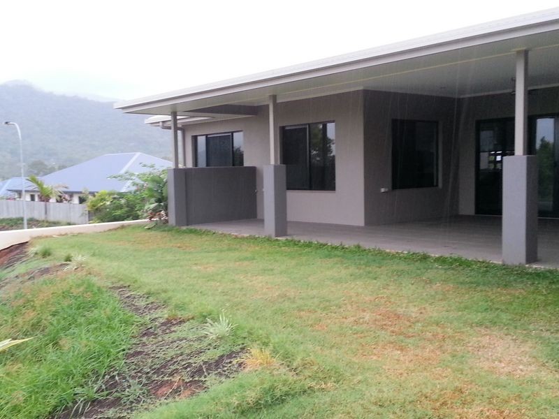 2 Catamaran Circuit, Trinity Beach QLD 4879