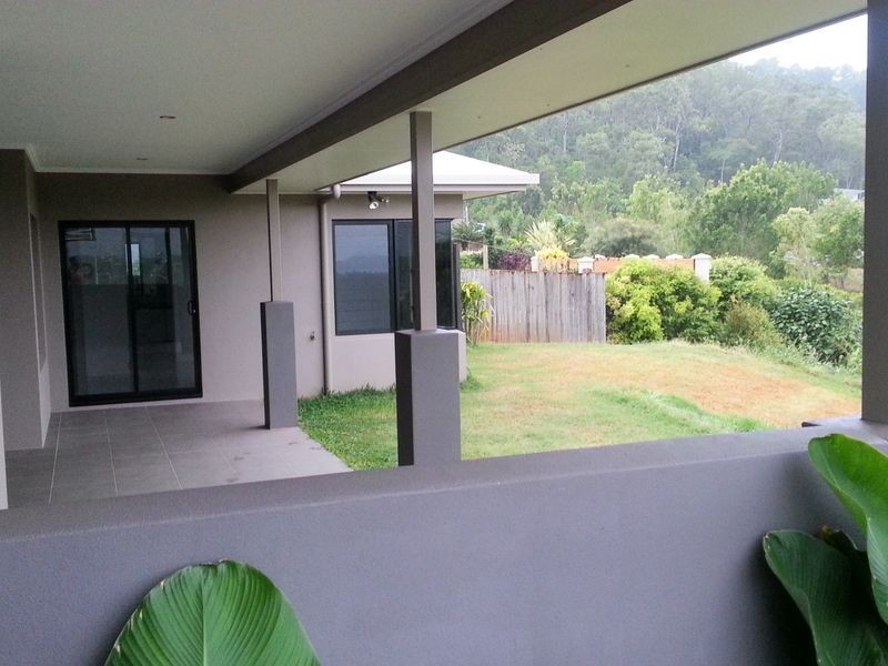 2 Catamaran Circuit, Trinity Beach QLD 4879