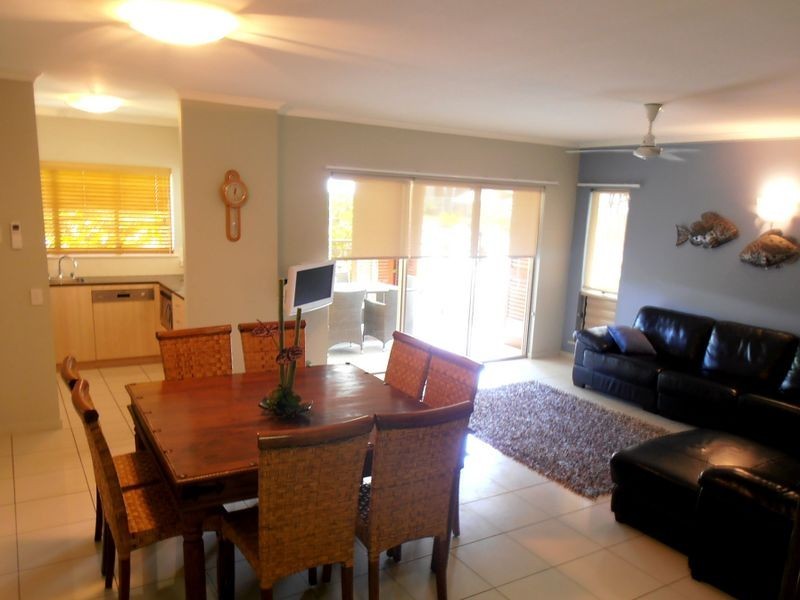 49 Williams Esplanade, Palm Cove QLD 4879