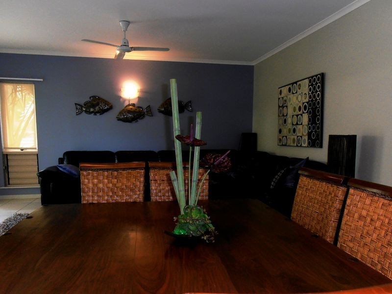 49 Williams Esplanade, Palm Cove QLD 4879