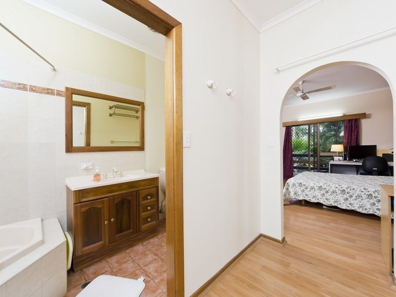 37 Anne Street, Smithfield QLD 4878