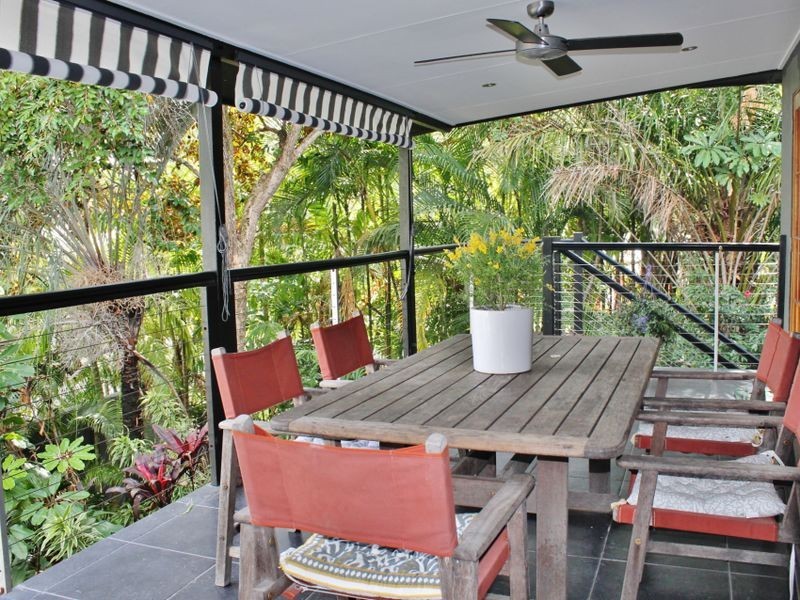 1 Ribbon Close, Clifton Beach QLD 4879