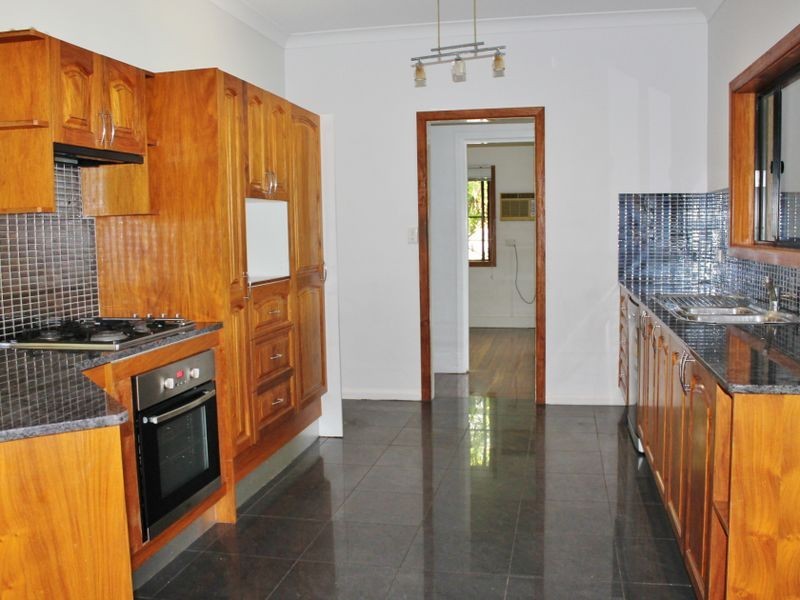 1 Ribbon Close, Clifton Beach QLD 4879