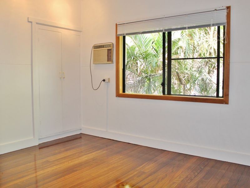 1 Ribbon Close, Clifton Beach QLD 4879