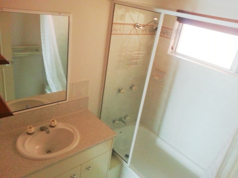 11 Feathertop Close, Smithfield QLD 4878