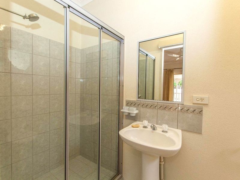 56 Baronia Cresent, Holloways Beach QLD 4878