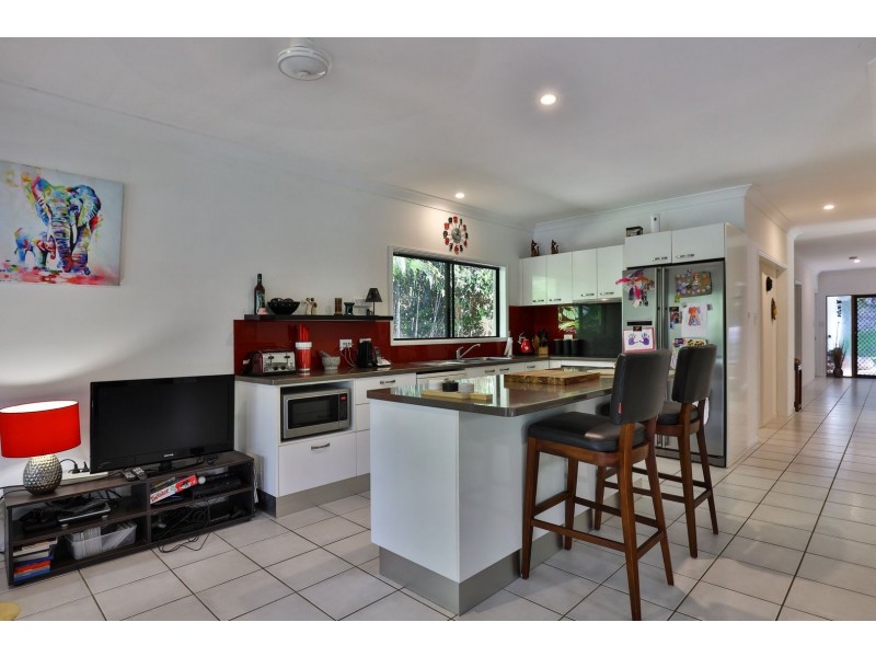 37 Gregory Terrace, Kuranda QLD 4881