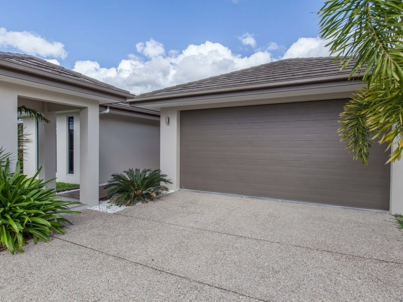 102 Harbour Drive, Trinity Park QLD 4879