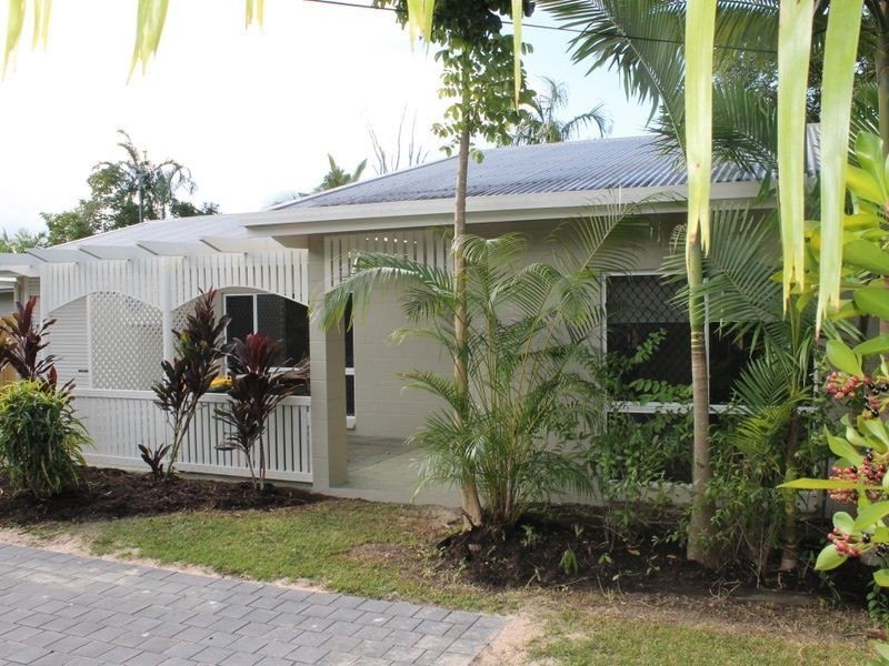 14 Scarborough Close, Kewarra Beach QLD 4879