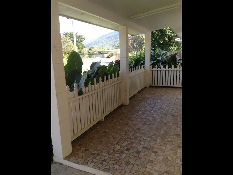 43 Yurongi Street, Caravonica QLD 4878