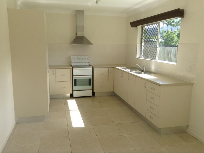 43 Yurongi Street, Caravonica QLD 4878