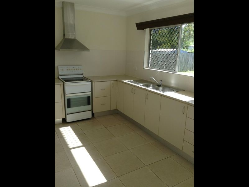 43 Yurongi Street, Caravonica QLD 4878