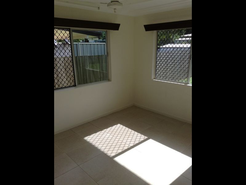 43 Yurongi Street, Caravonica QLD 4878