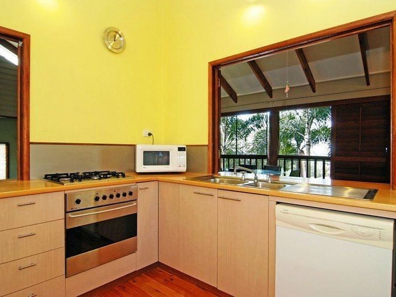 30-32 Ellison Street, Clifton Beach QLD 4879