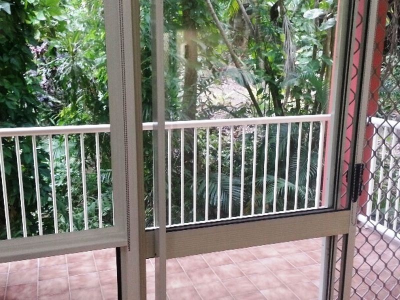 1 Ray Street, Yorkeys Knob QLD 4878