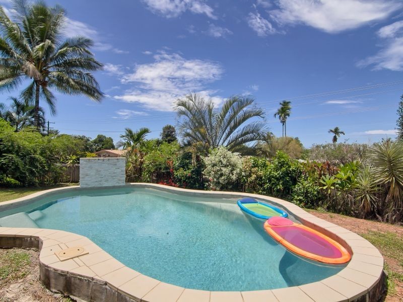 11 Gavin Street, Smithfield QLD 4878