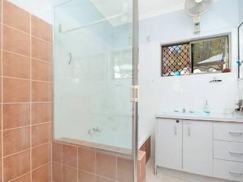 42 Gavin Street, Smithfield QLD 4878