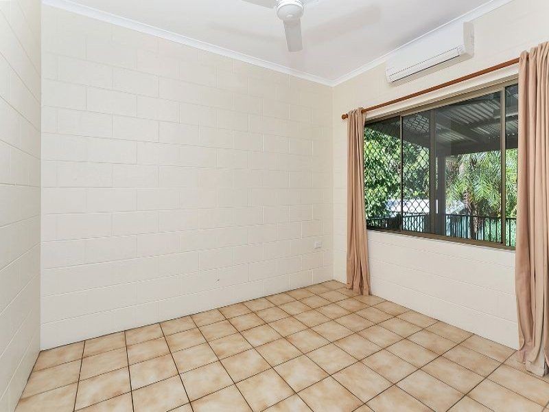 7 Buchan Street, Palm Cove QLD 4879