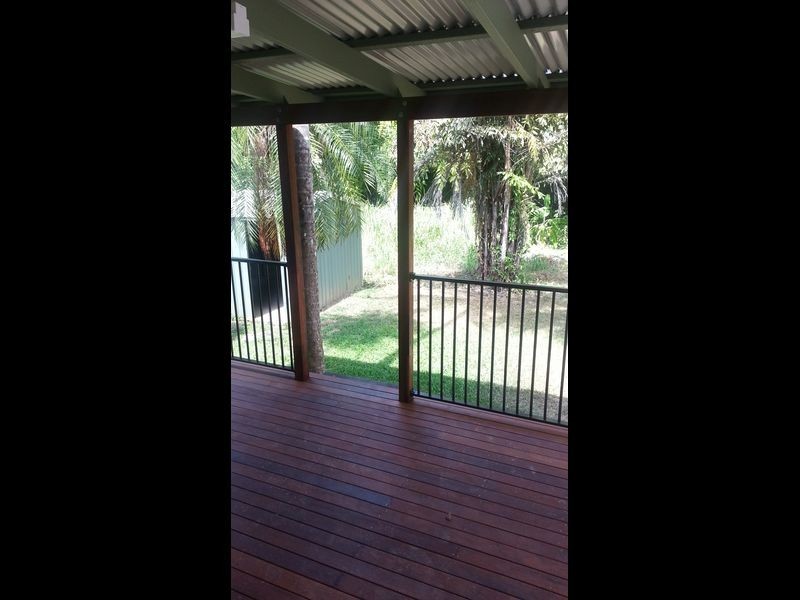 7 Buchan Street, Palm Cove QLD 4879