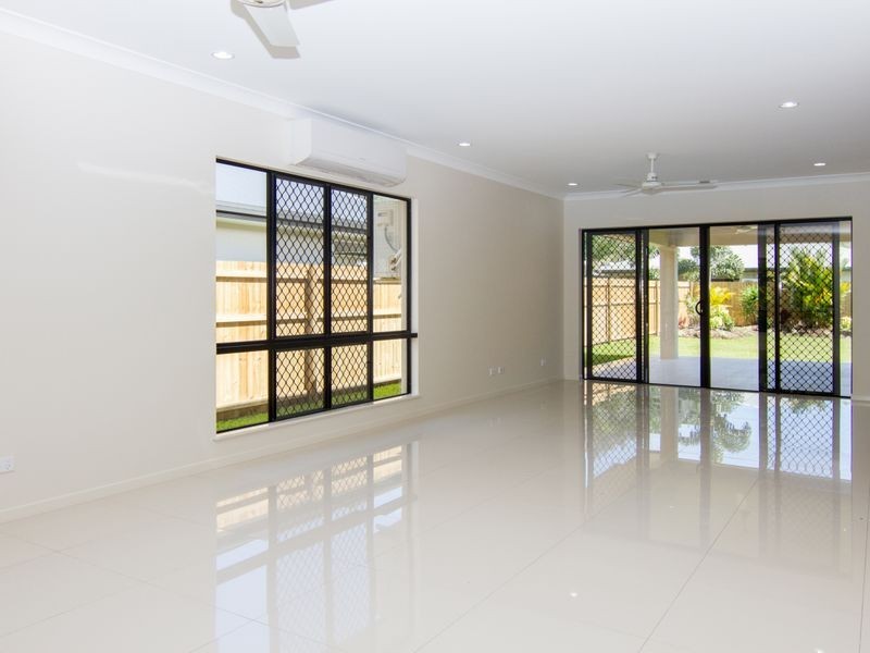 5 Reed Road, Trinity Beach QLD 4879