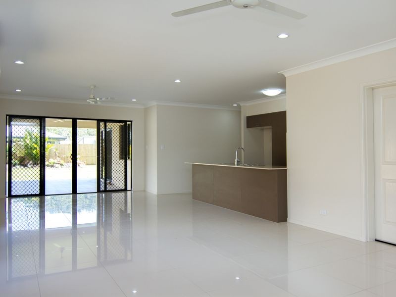 5 Reed Road, Trinity Beach QLD 4879