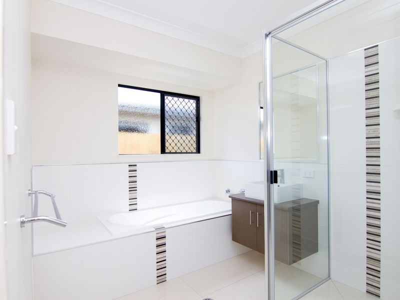 5 Reed Road, Trinity Beach QLD 4879