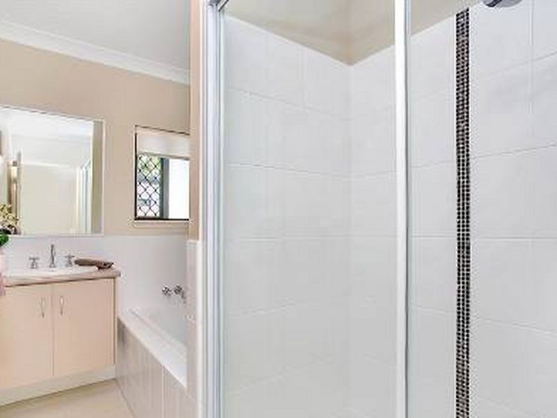 4 Michelia Street, Palm Cove QLD 4879