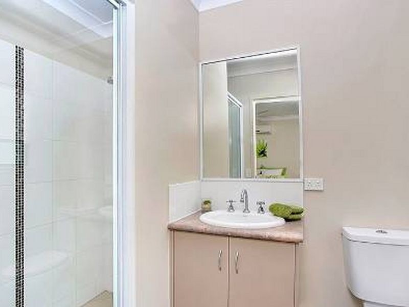 4 Michelia Street, Palm Cove QLD 4879