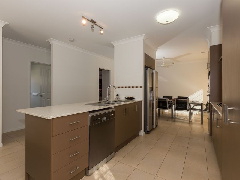 11 Chandos Brace, Smithfield QLD 4878