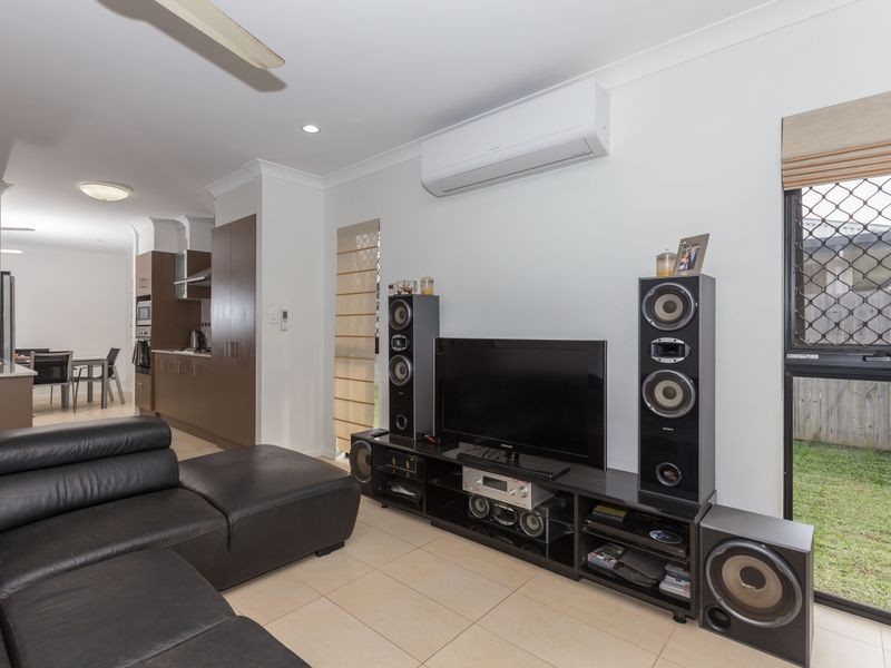 11 Chandos Brace, Smithfield QLD 4878