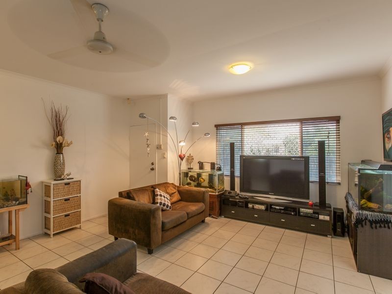 25 Derby Street, Yorkeys Knob QLD 4878