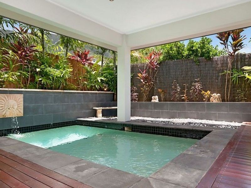 6 Palmetto Street, Palm Cove QLD 4879