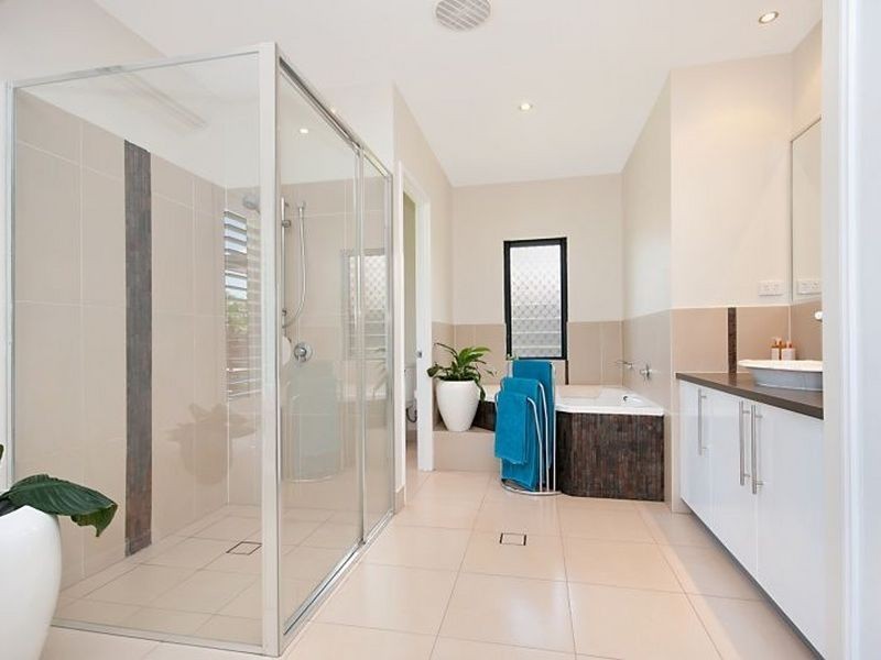 6 Palmetto Street, Palm Cove QLD 4879