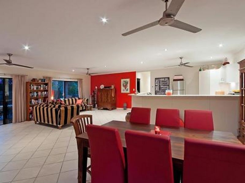 Clifton Beach QLD 4879