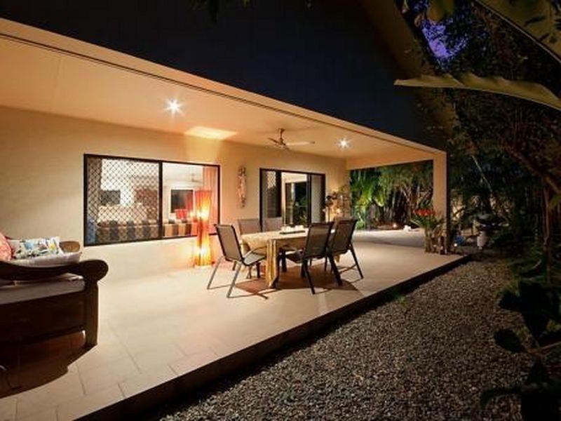 Clifton Beach QLD 4879