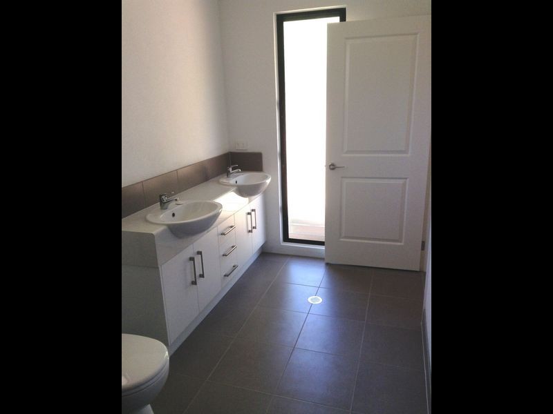 26-28 Evergreen Street, Clifton Beach QLD 4879