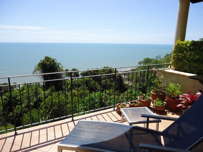 24/7 Tari Place, Trinity Beach QLD 4879