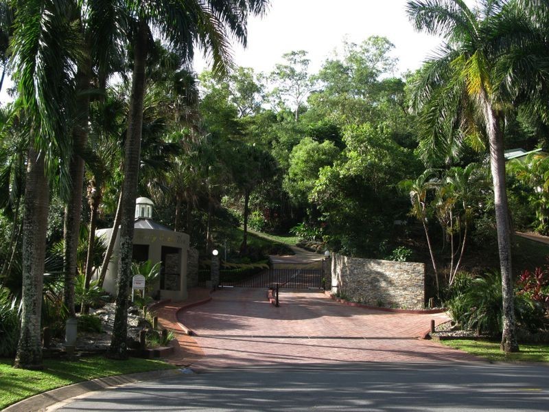 24/7 Tari Place, Trinity Beach QLD 4879