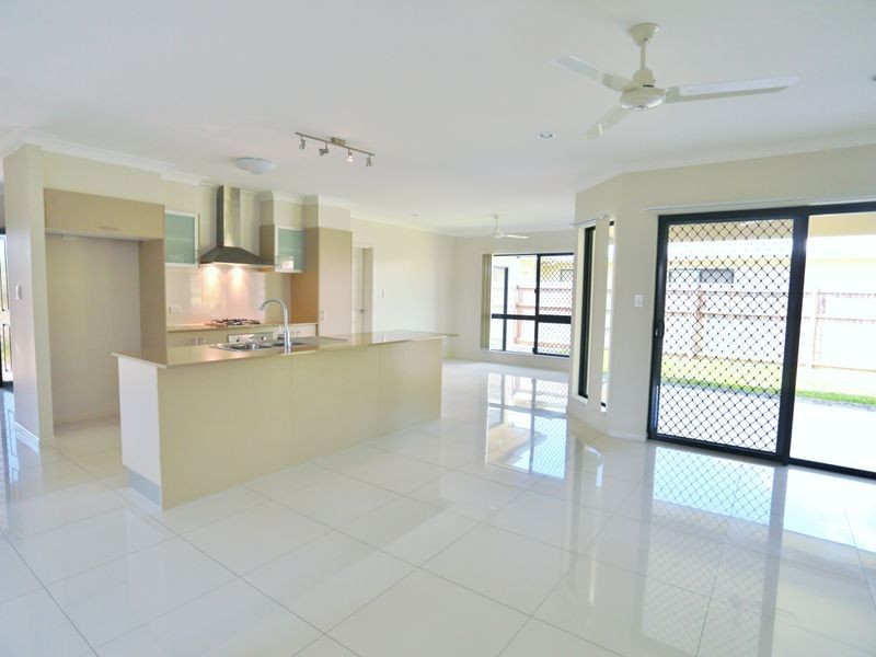 21 COMO CLOSE, Kewarra Beach QLD 4879