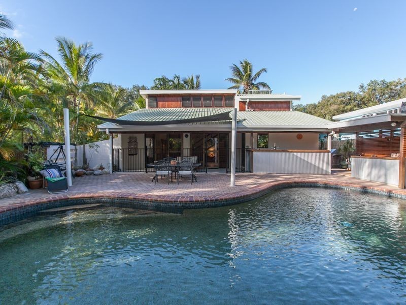 5 Upolu Esplanade, Clifton Beach QLD 4879