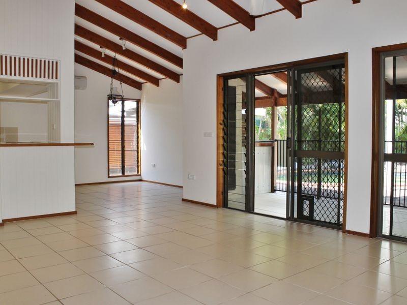 5 Upolu Esplanade, Clifton Beach QLD 4879
