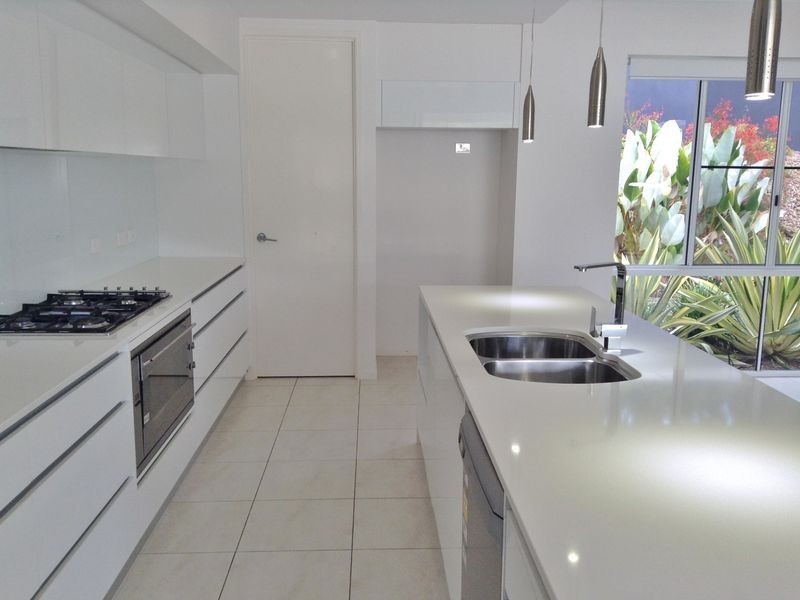 3 Badine Street, Caravonica QLD 4878