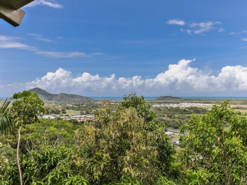 4 Jarda Street, Smithfield QLD 4878