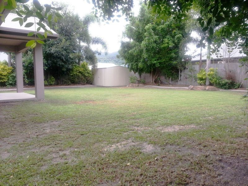 28 Moojeeba Way, Trinity Park QLD 4879