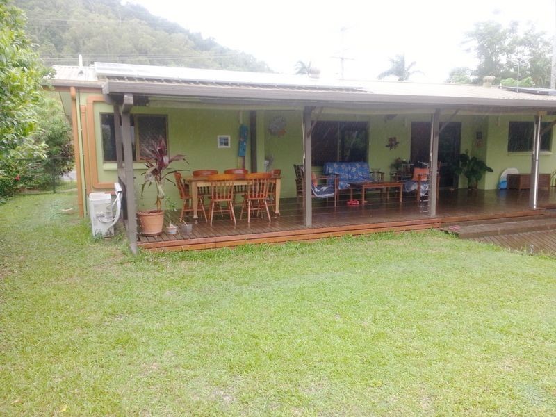 52 Moresby Street, Trinity Beach QLD 4879