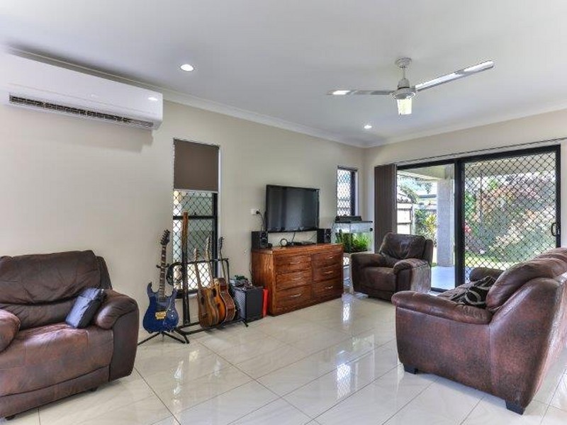 19 Landsborough drive, Smithfield QLD 4878