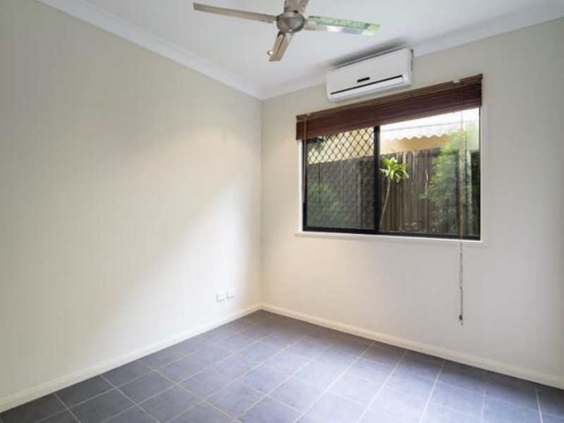 3/7 Tenni Street, Redlynch QLD 4870