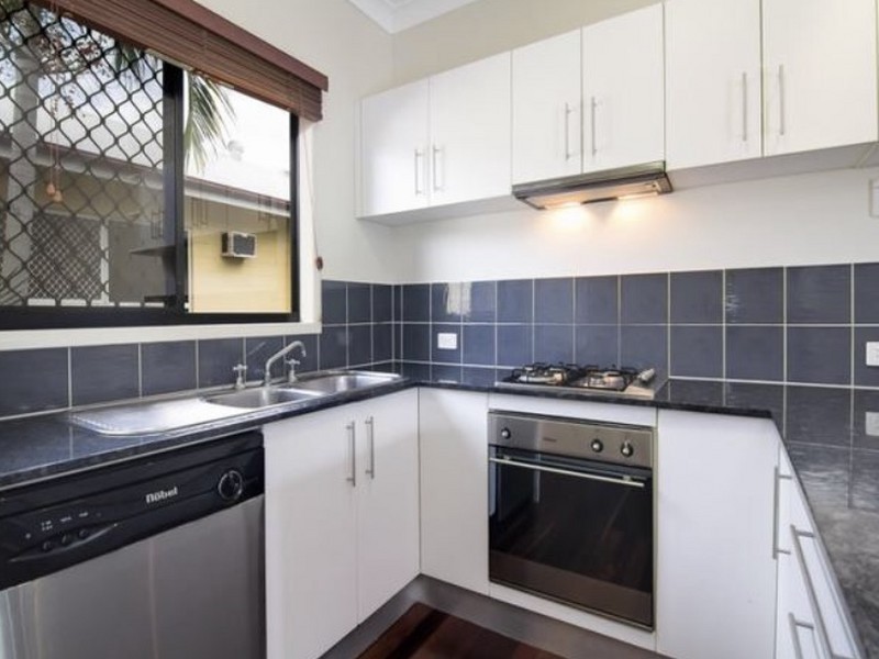 3/7 Tenni Street, Redlynch QLD 4870