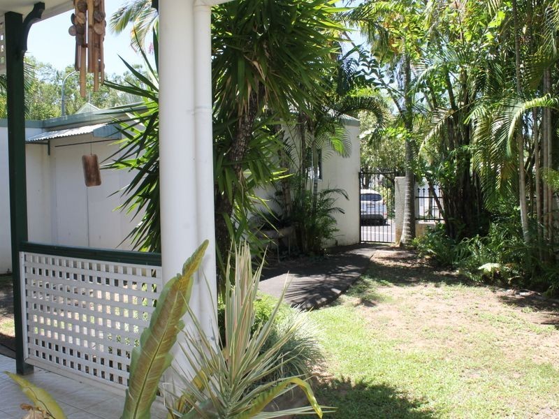 7 RAINY MOUNTAIN PLACE, Smithfield QLD 4878